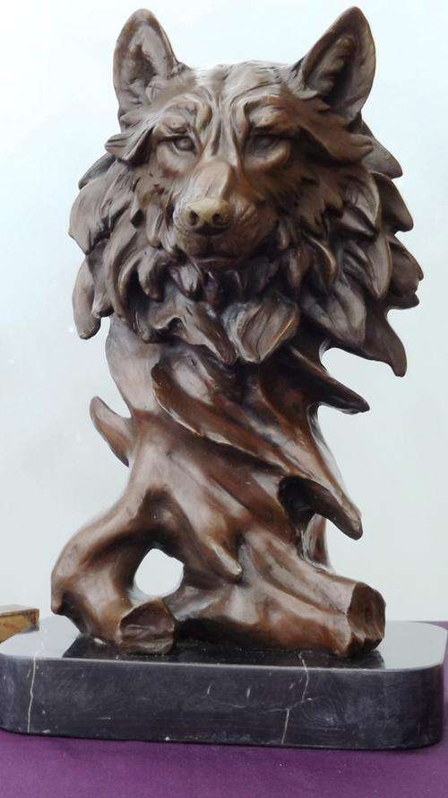 BRONZE WILD WOLF BUST AFTER MILO EXCELLENT DETAIL AND LINES