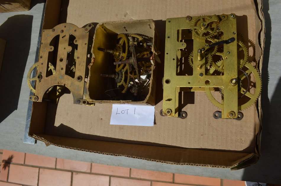 Clock movement lot1 spares