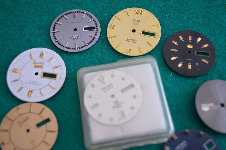 Usefull SEIKO spares dials for the keen watchmaker