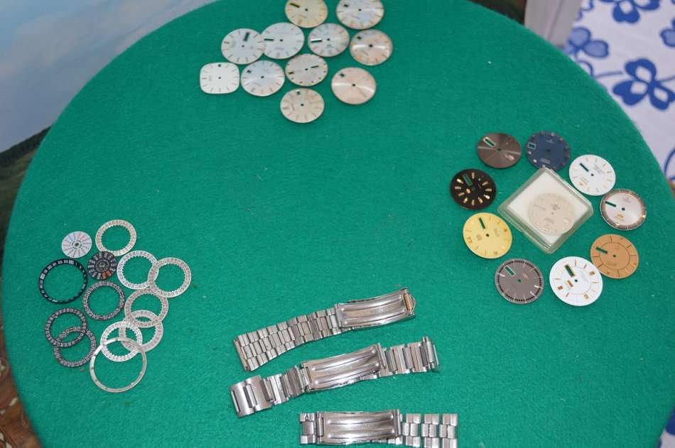 Usefull SEIKO spares dials for the keen watchmaker