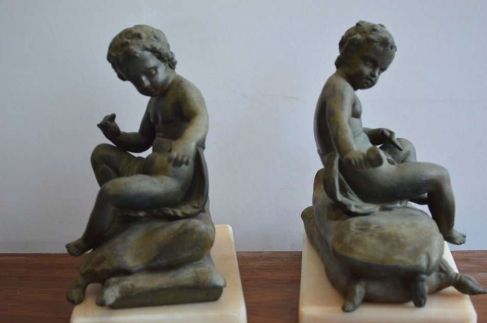 Frabrication Francaise Paris bronze patinated spelter book ends