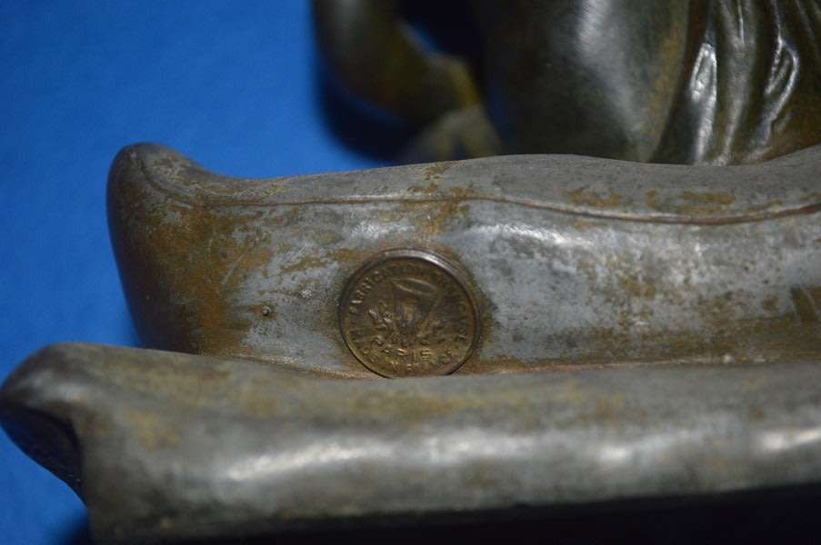 Frabrication Francaise Paris bronze patinated spelter book ends