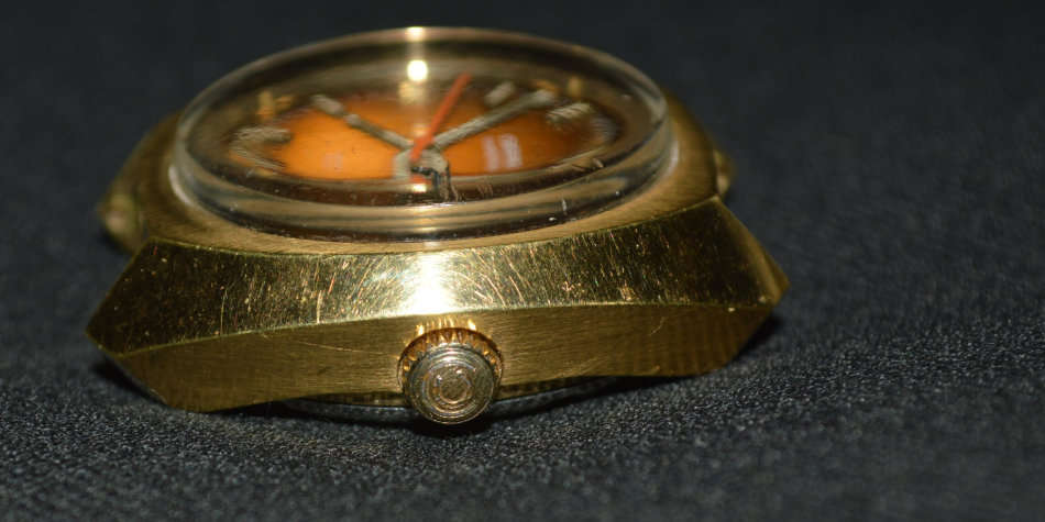 Lovely Certina Automatic DS-2 mens watch Turtle rear cover. Day&Date