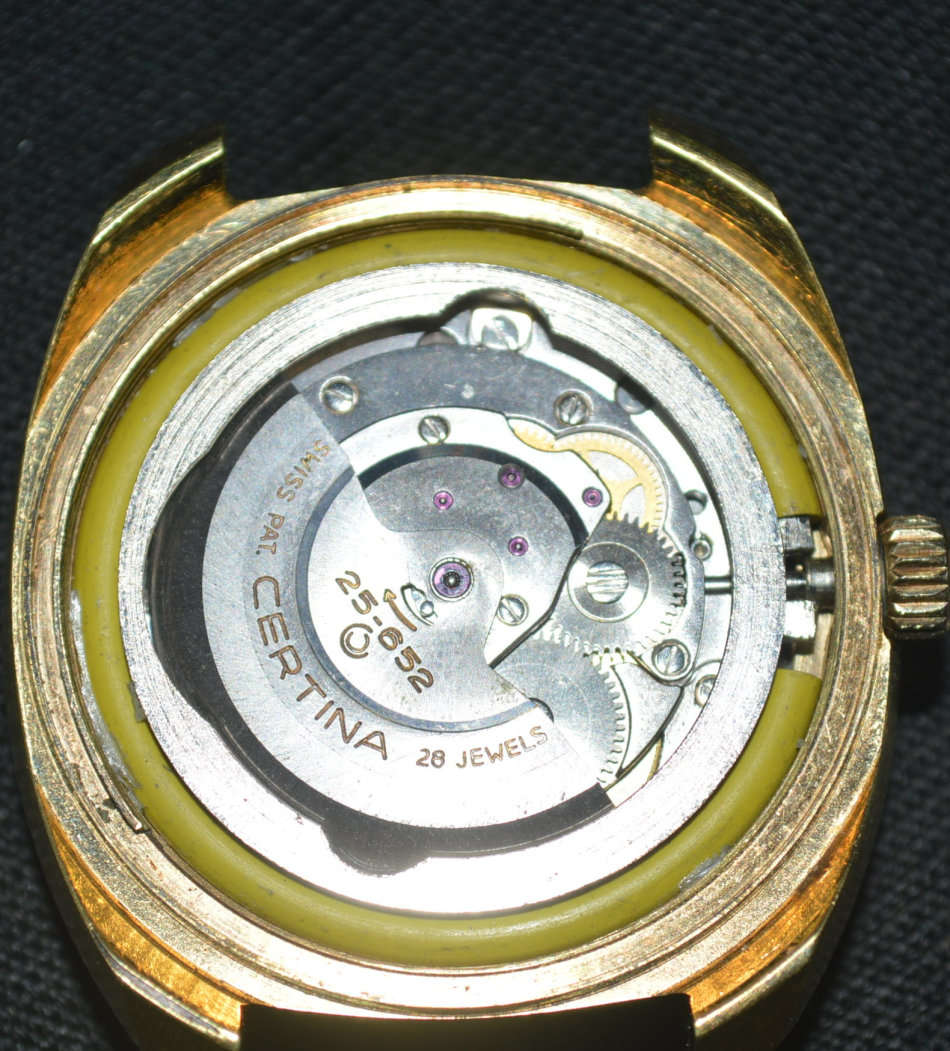 Lovely Certina Automatic DS-2 mens watch Turtle rear cover. Day&Date