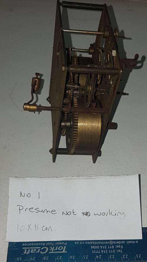 clock movement for spares or repairs 10x11cmNo 1
