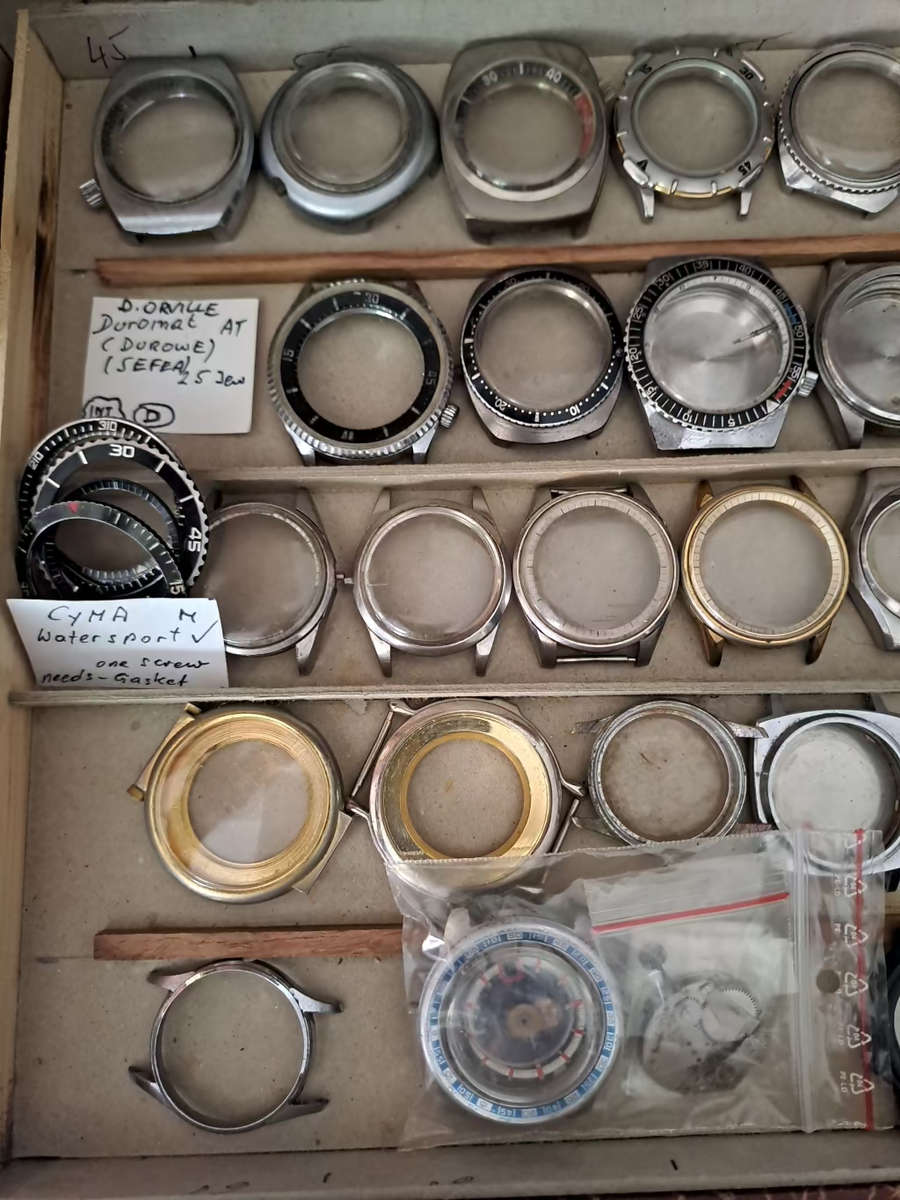 Various job lot vintage men`s watch cases