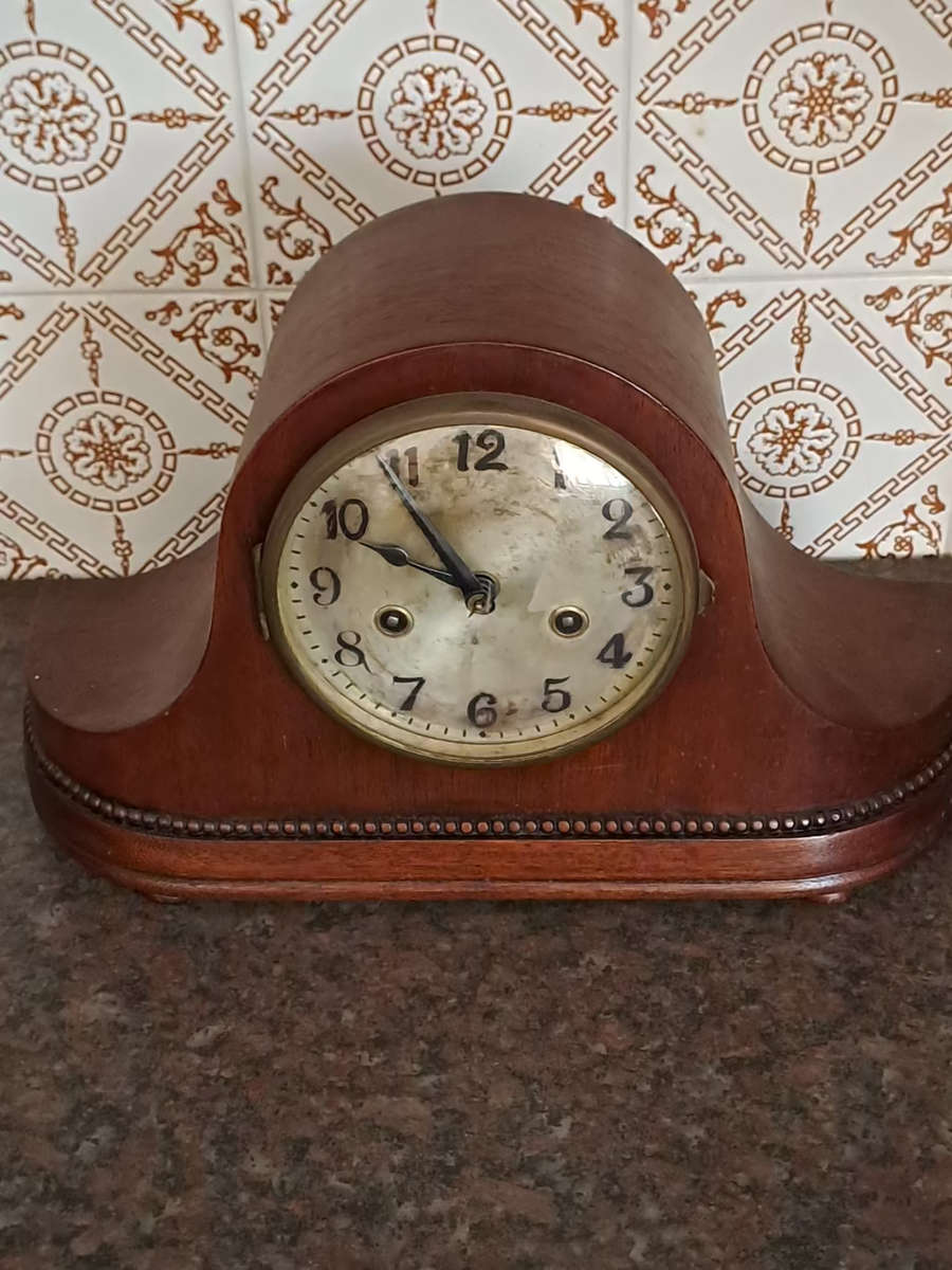 Nice vintage Mantle clock working