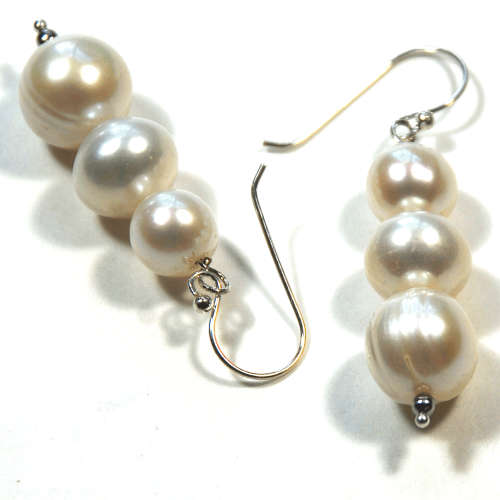 Atenea handmade White freshwater pearl earings on 925 sterling silver - pearls 8mm - 12mm