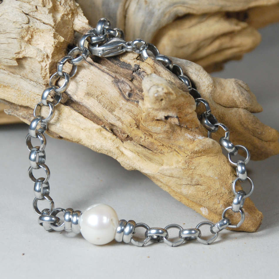 Atenea handmade natural 12mm Freshwatersingle pearl bracelet on bulky stainless steel rolo chain