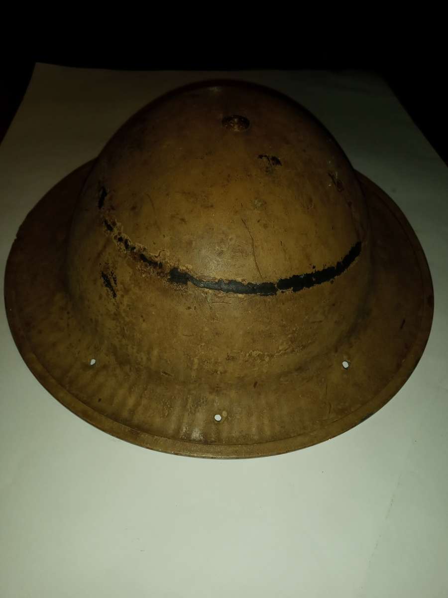 WW2 SOUTH AFRICAN STEEL HELMET