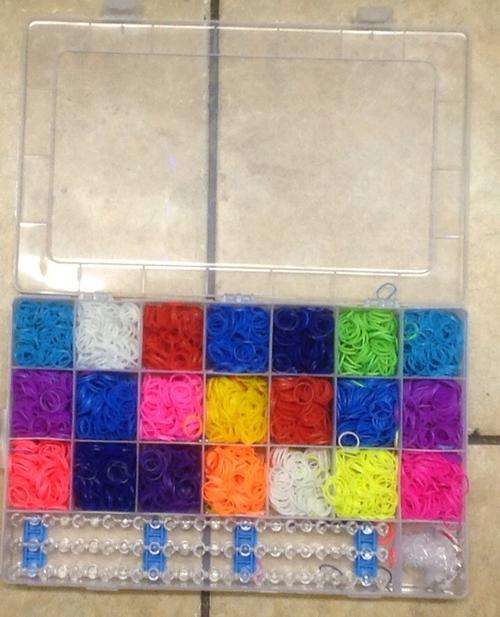 Loom band--supper set in the box