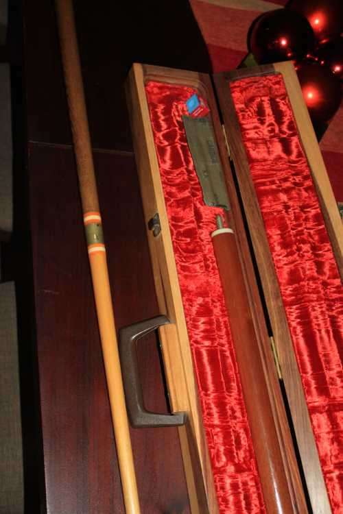 BEAUTIFUL SNOOKER CUE