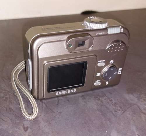 DIGITAL CAMERAS CANON POWERSHOT SX 150 IS AND (PLUS FREE SAMSUNG DIGIMAX)