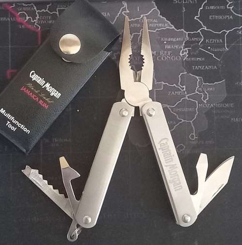 COLLECTABLE MAHOGANY WOOD GLOBE WITH INLAYS (PLUS 2 FREE GIFTS)