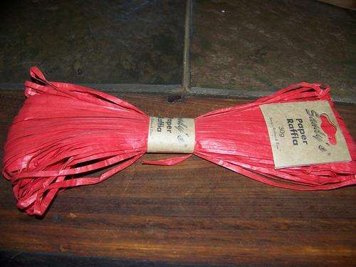 GIFT WRAPPING - RAFIA RED