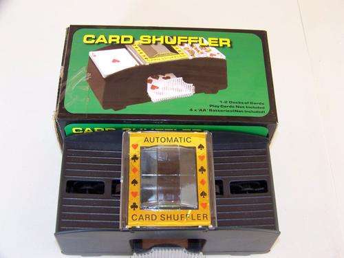 CARD SHUFFELER