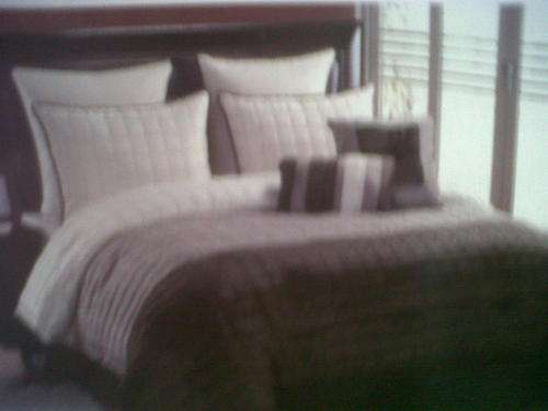 COMFORTER SET 8 PIECE