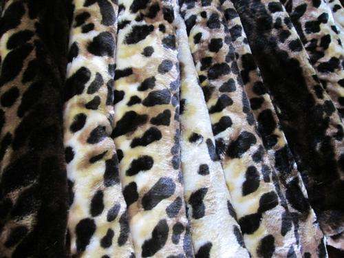 Leopard Print Blankets (Queen)