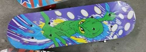Skateboard(alien design)