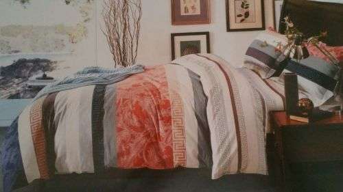 Beautiful 100% cotton  4 Piece Duvet Cover