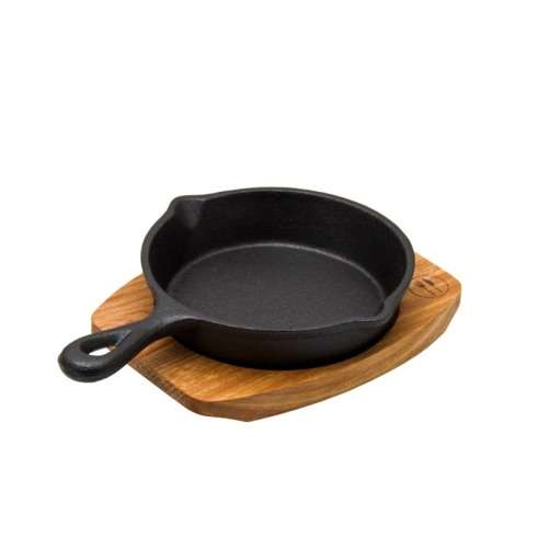 C/WARE CAST IRON PAN 135MM DIA 1 HNDL W/BIRCH WOOD BOARD