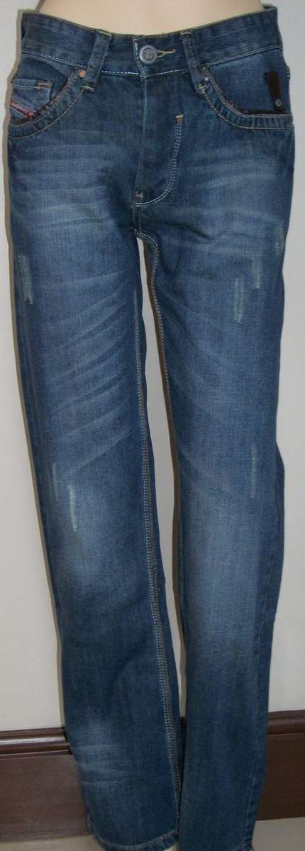 Mens Exclusive Jeans Wear (size 32)