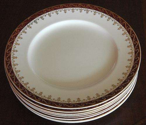 Lot of EIGHT Alfred Meakin Plates