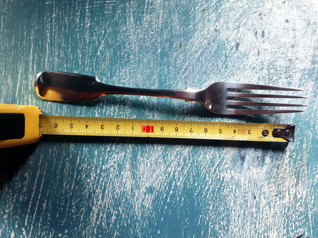 10 Antique English Silver Forks. Full Hallmarks. London 1854. John & Henry Lias. 427 grams