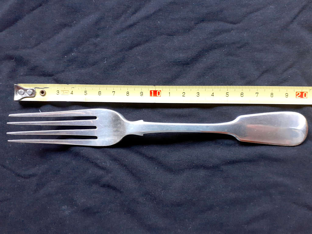 4 Large Antique English Silver Forks. Full Hallmarks. London 1854. John & Henry Lias. 293 grams