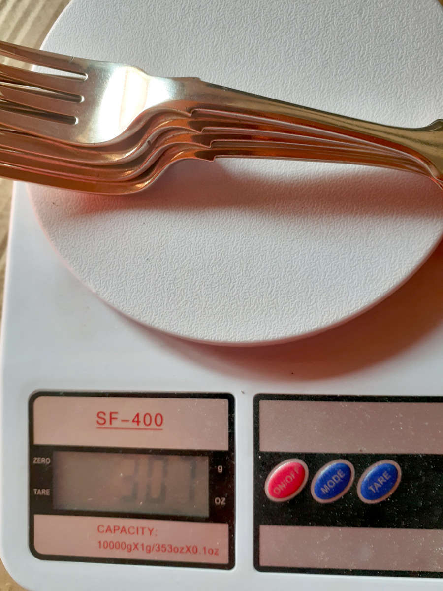 4 Large Antique English Silver Forks. Full Hallmarks. London 1837. John & Henry Lias. 307 grams