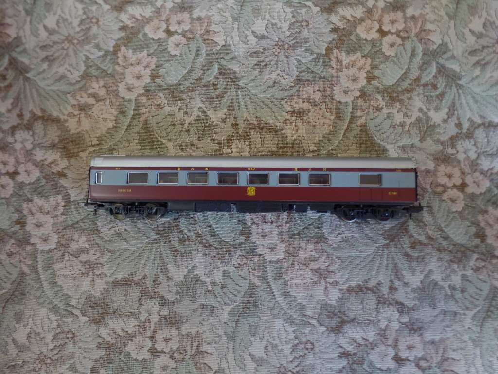 Lima golden series dining car