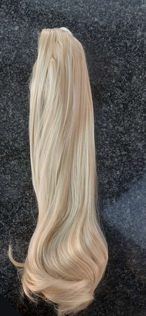 Ponytail  Claw Grip Blonde 18/613 Same Day processing