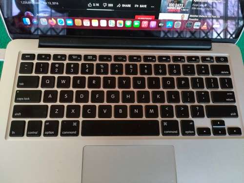Macbook Pro Retina 13 Inch Early 2015 - i5 - 8 GB RAM - 256 SSD - READ DESCRIPTION