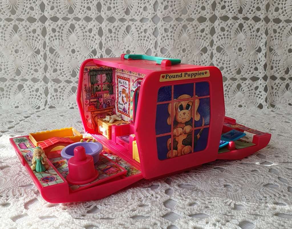 Vintage Pound Puppies & Pound Purries Car Bag Toys