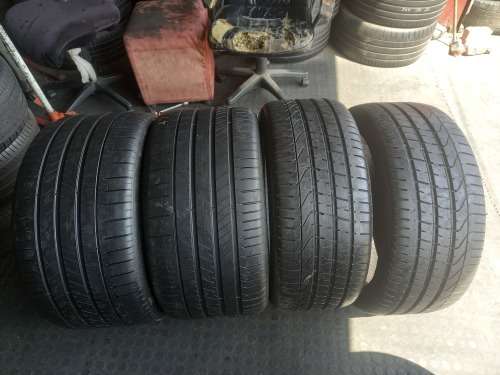 285/40/21 × 2, 315/35/21 × 2 Set of 4 Pirelli tyres. 80%Life