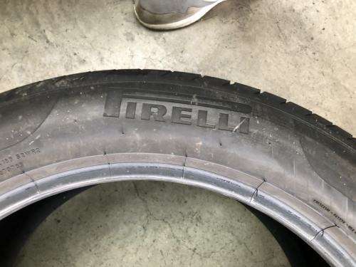 285/40/21 × 2, 315/35/21 × 2 Set of 4 Pirelli tyres. 80%Life