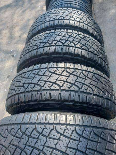 285/70/17 Pirelli Scorpoin ATR. Excellent condition