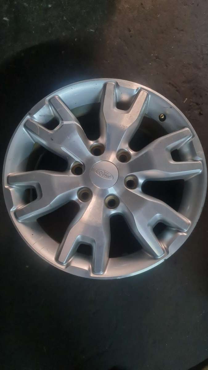 Ford Rangers Mag wheel and tyre for sale