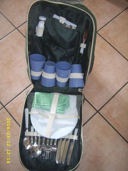 Bush baby picnic backpack (4 settings). R 50 shipping