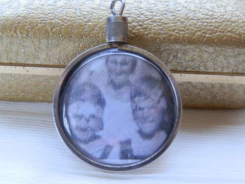 Antique silver picture pendant - seven (7) days to pay