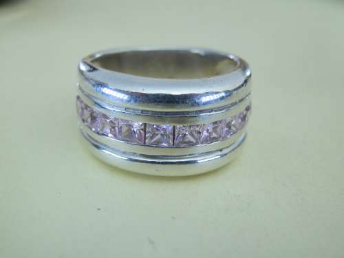 Sterling pink stone silver ring, 7.3 g - thirty (30) days to pay
