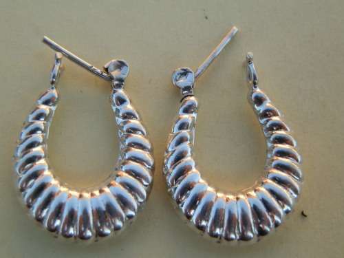 Sterling silver earring - seven (7) days to pay