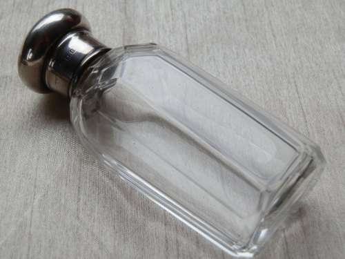 Antique perfume bottle with a sterling silver cap, London, circa 1921 - seven (7) days to pay