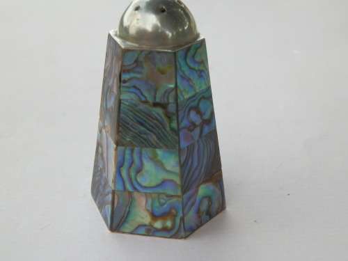 Lovely old vintage sterling silver and abalone salt shaker - weight 42.4 g.