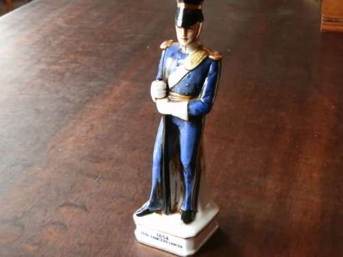 Vintage porcelain 17th Lancers Lancer 1854 figurine (1)