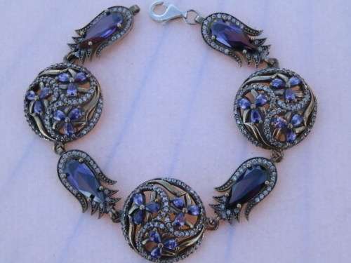 Sterling silver amethyst bracelet, 35.9 g.