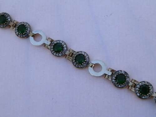 Sterling silver emerald bracelet, 20 g.
