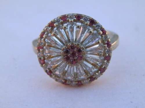 Terrific sterling silver ruby ring - weight 4.5 g.  Thirty (30) days to pay.