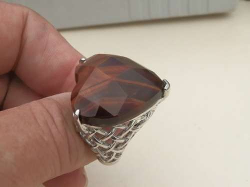 Striking solid sterling silver ring - weight 17.8 g.