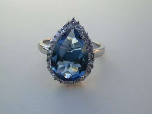 Elegant SOLID sterling silver ring -weight 5.7 g.  Thirty (30) days to pay